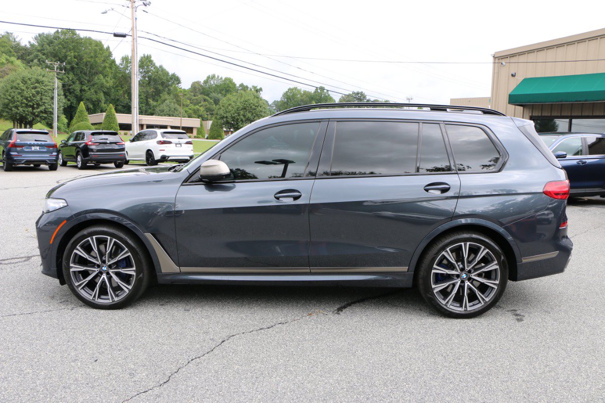 Used 2021 BMW X7 M50i w/ Executive Package AWD/4WD image 2