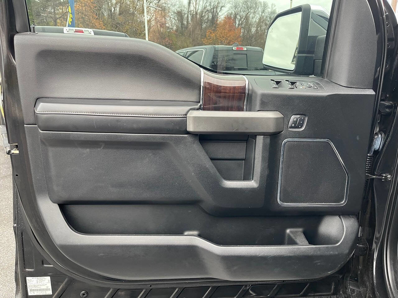 Used 2015 Ford F150 Platinum w/ Max Trailer Tow Package image 30