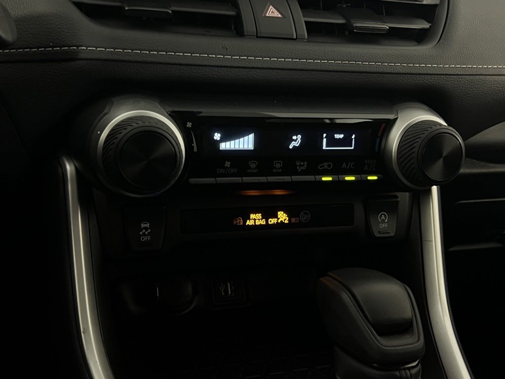 Used 2025 Toyota RAV4 LE image 21