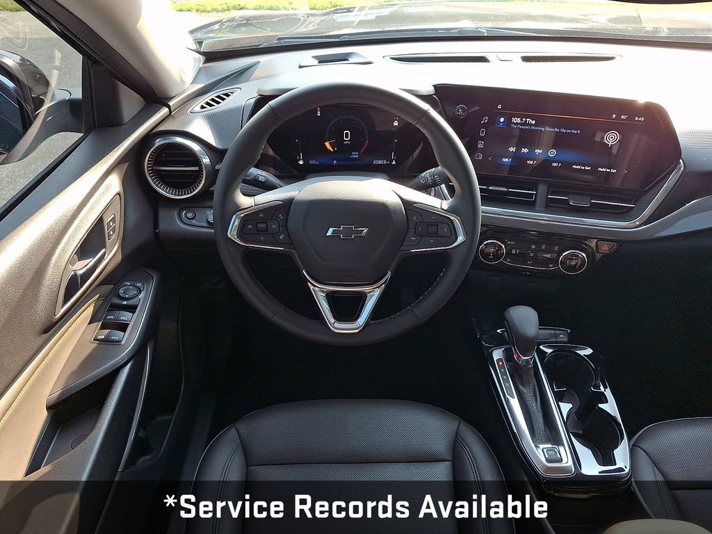 Used 2025 Chevrolet Trax ACTIV w/ Sunroof Package FWD image 14