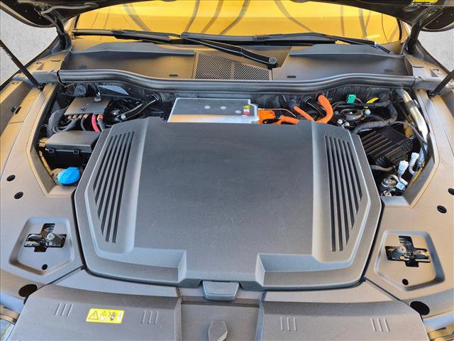 Used 2022 Audi e-tron Premium AWD/4WD image 22