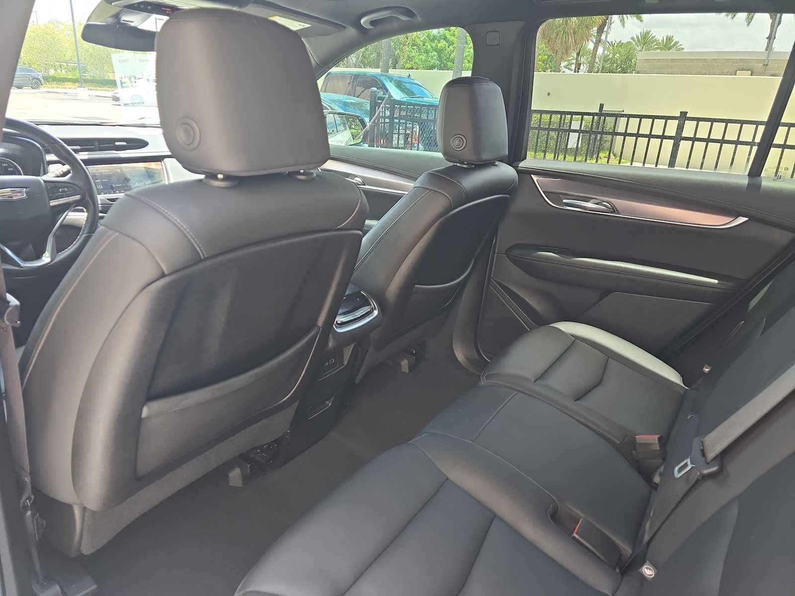 Used 2021 Cadillac XT6 Luxury FWD image 10