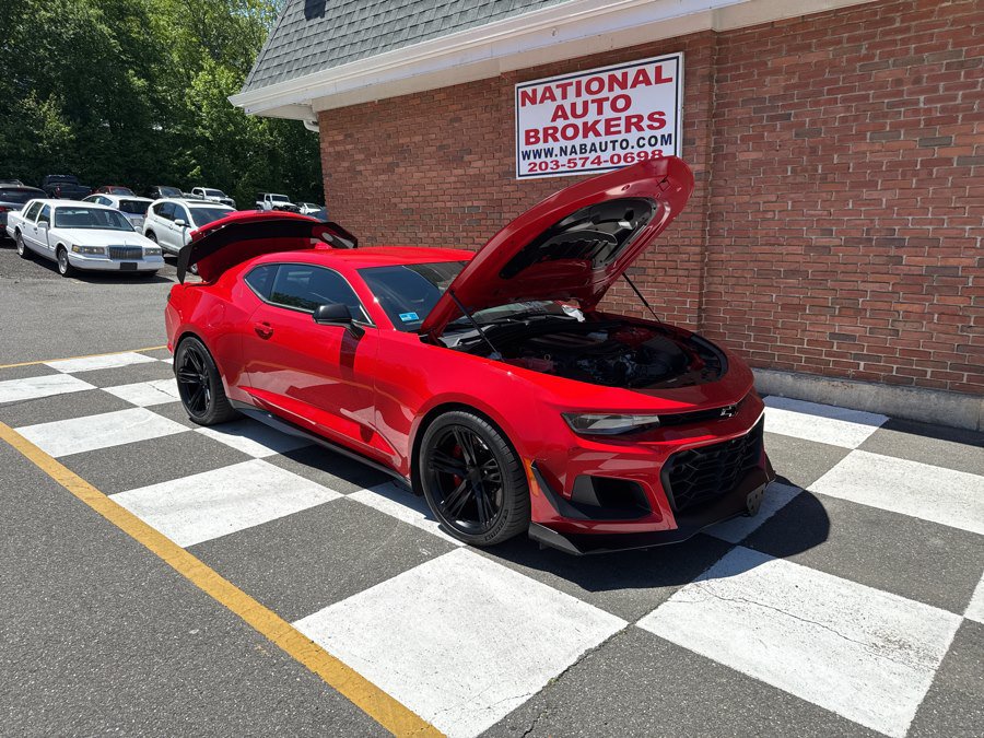 Used 2021 Chevrolet Camaro ZL1 RWD image 28