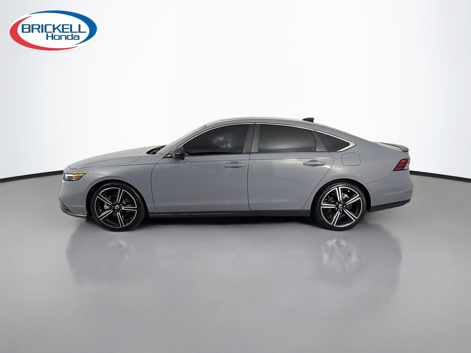 Used 2024 Honda Accord Sport image 6