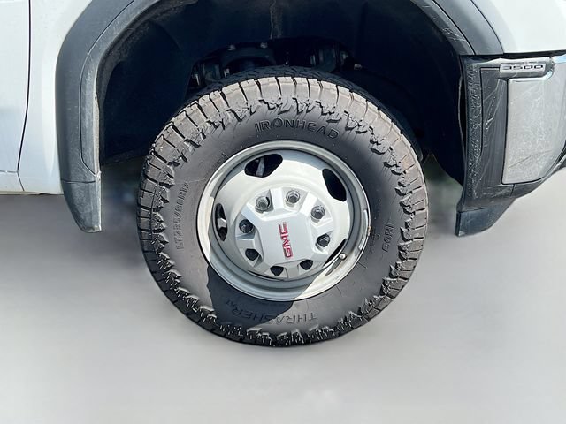Used 2024 GMC Sierra 3500 Pro AWD/4WD image 32