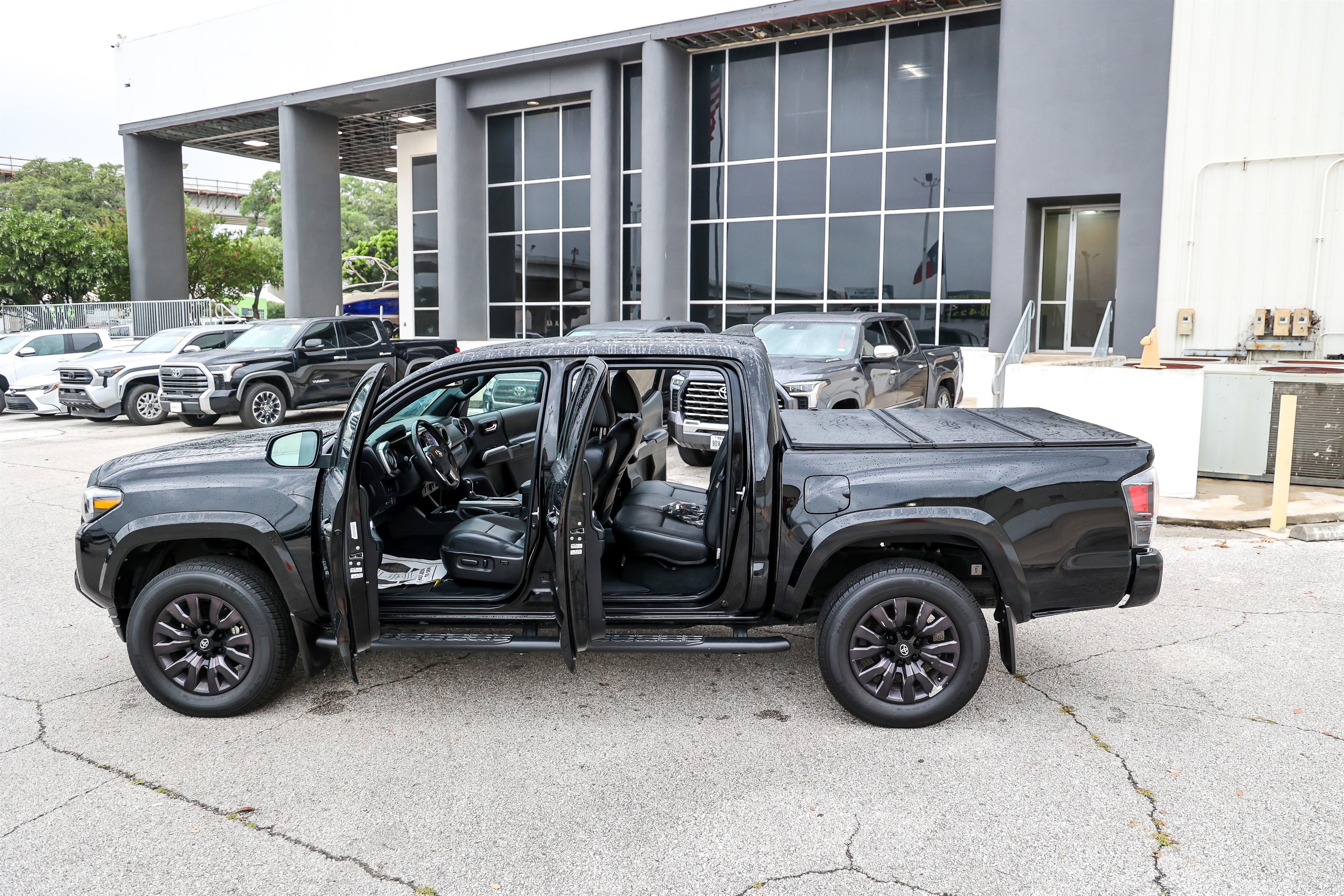 Used 2023 Toyota Tacoma Limited w/ Nightshade Package AWD/4WD image 11