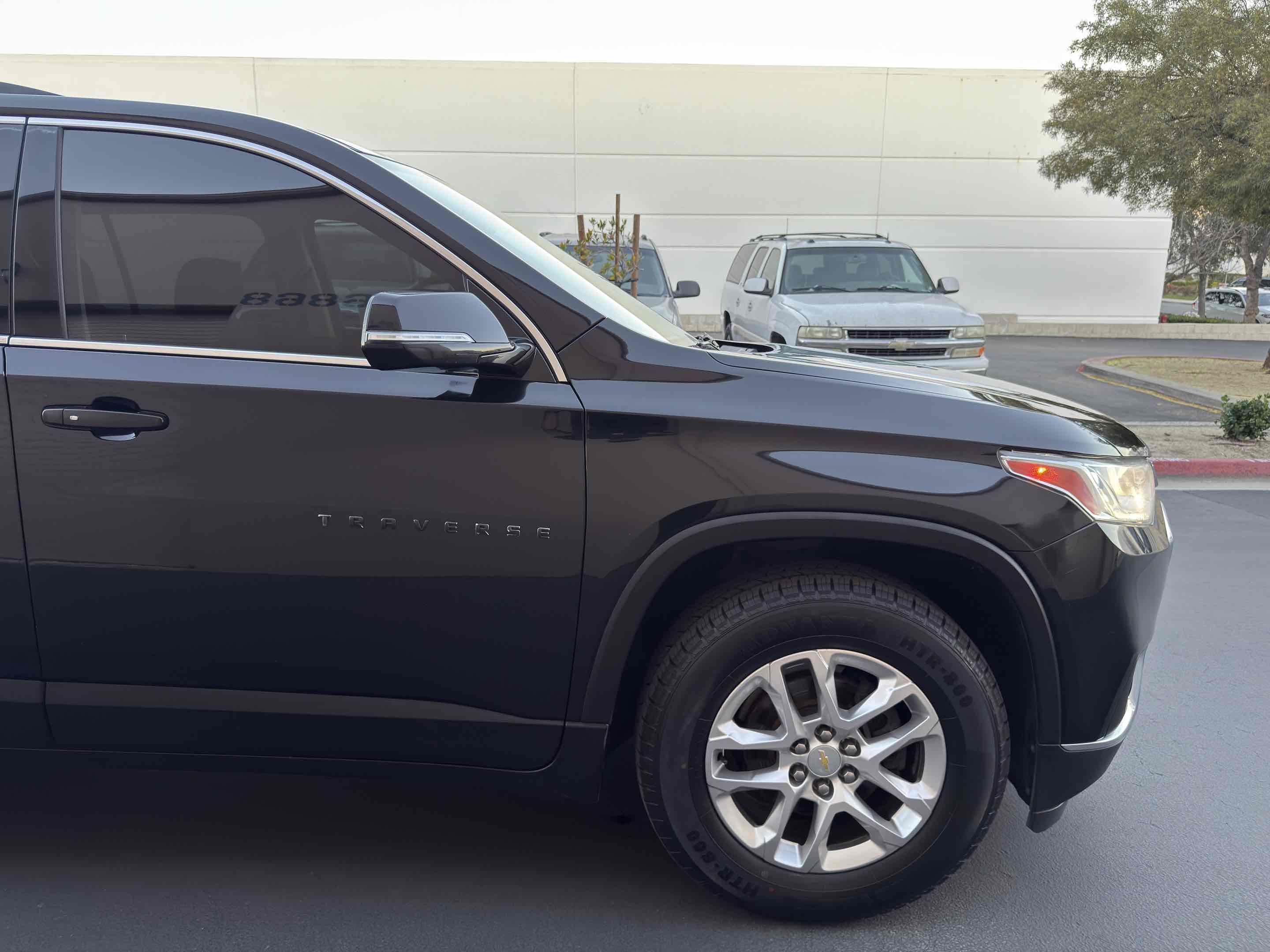 Used 2019 Chevrolet Traverse LT image 15