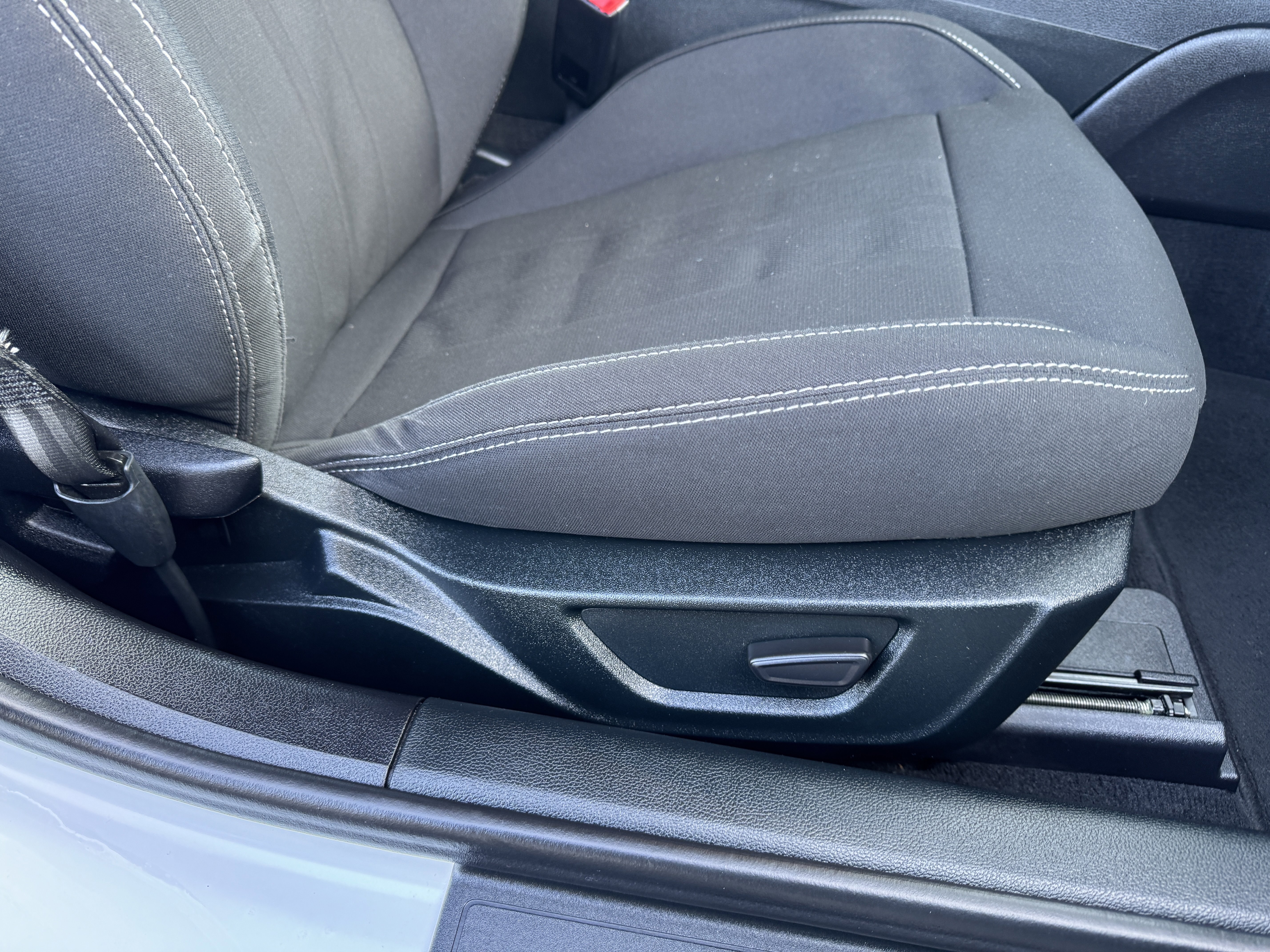 Used 2022 Ford Mustang Coupe w/ Equipment Group 101A image 21