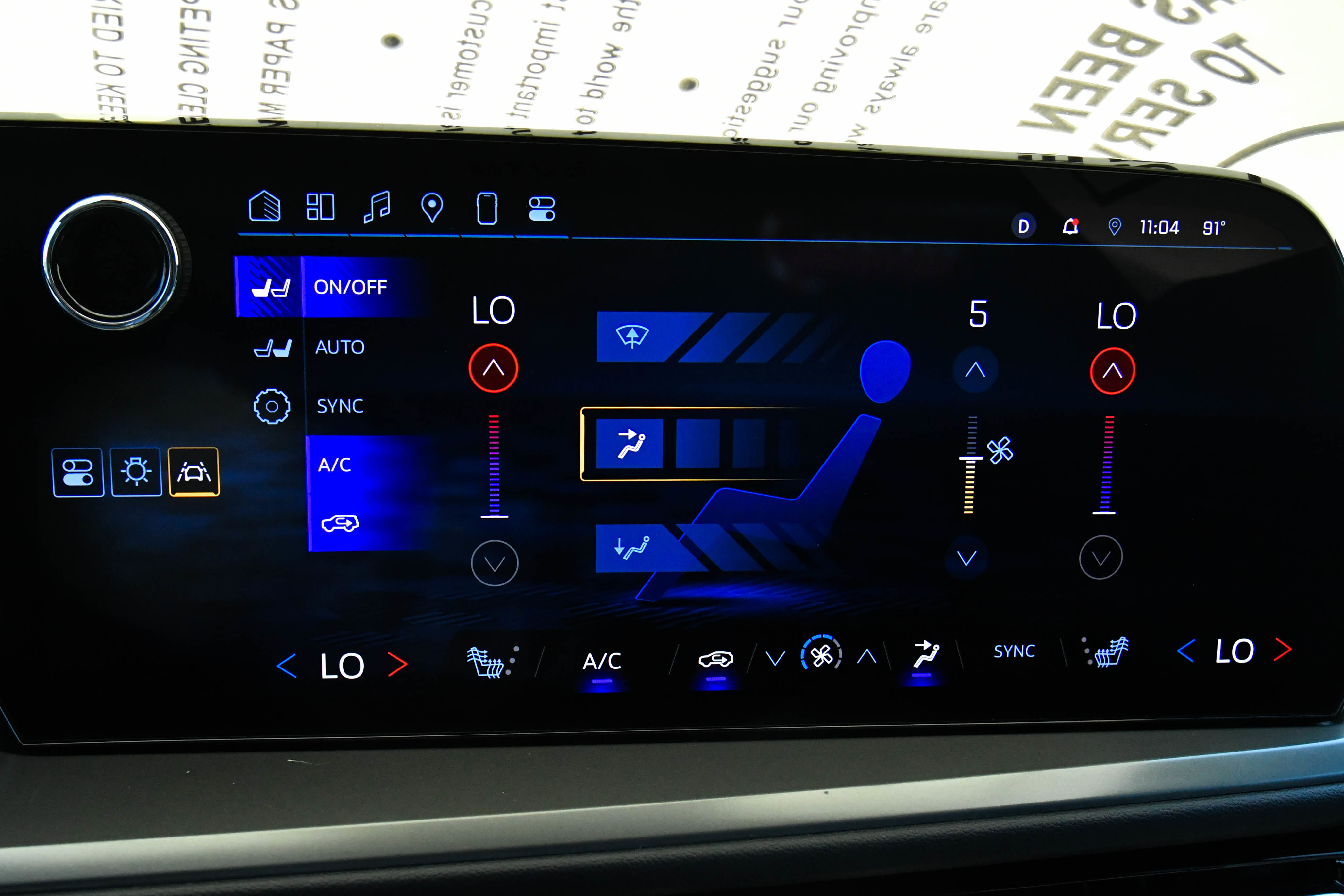Used 2024 Chevrolet Traverse LT image 29