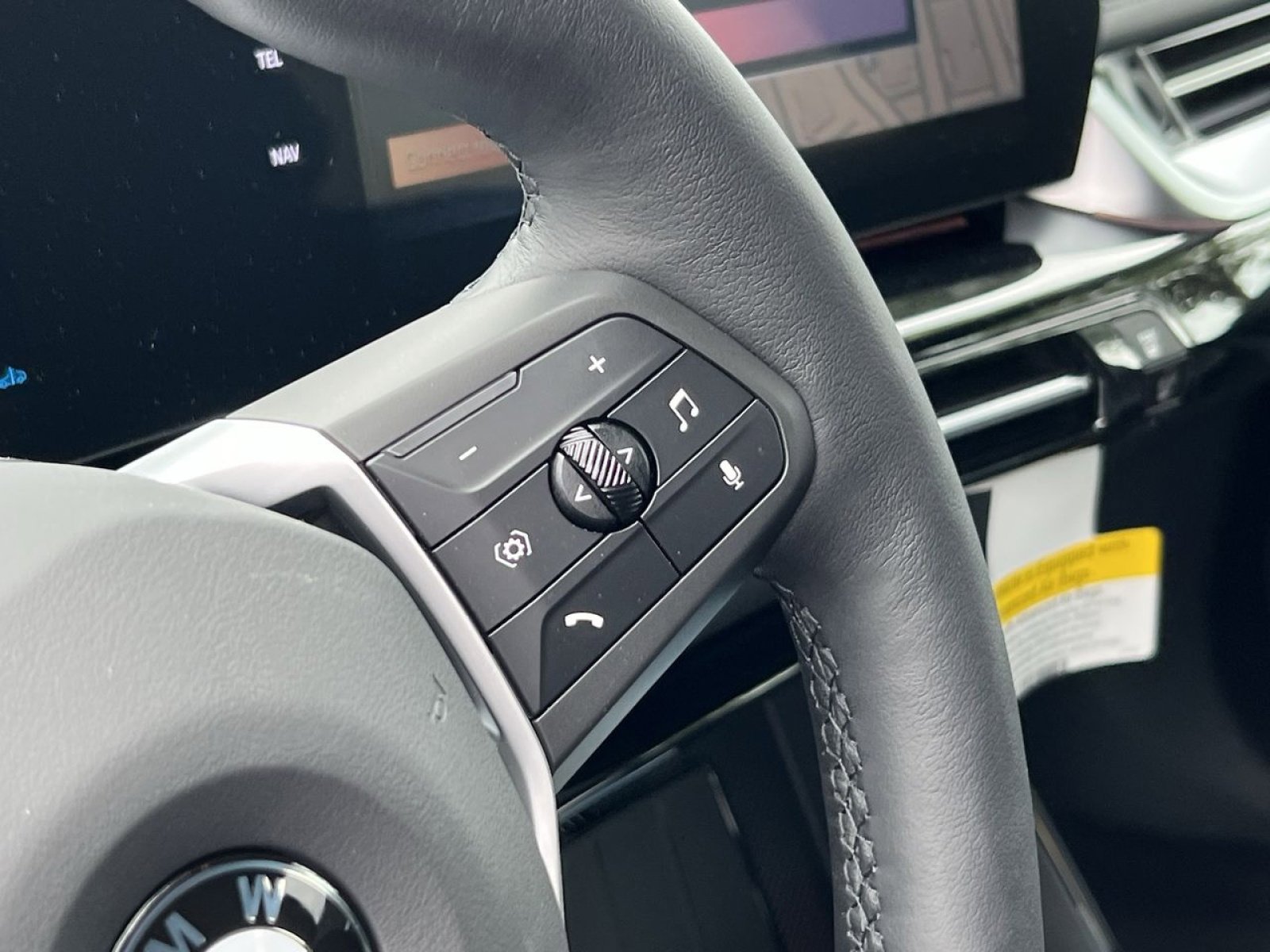 Certified 2025 BMW X1 xDrive28i w/ Technology Package image 29