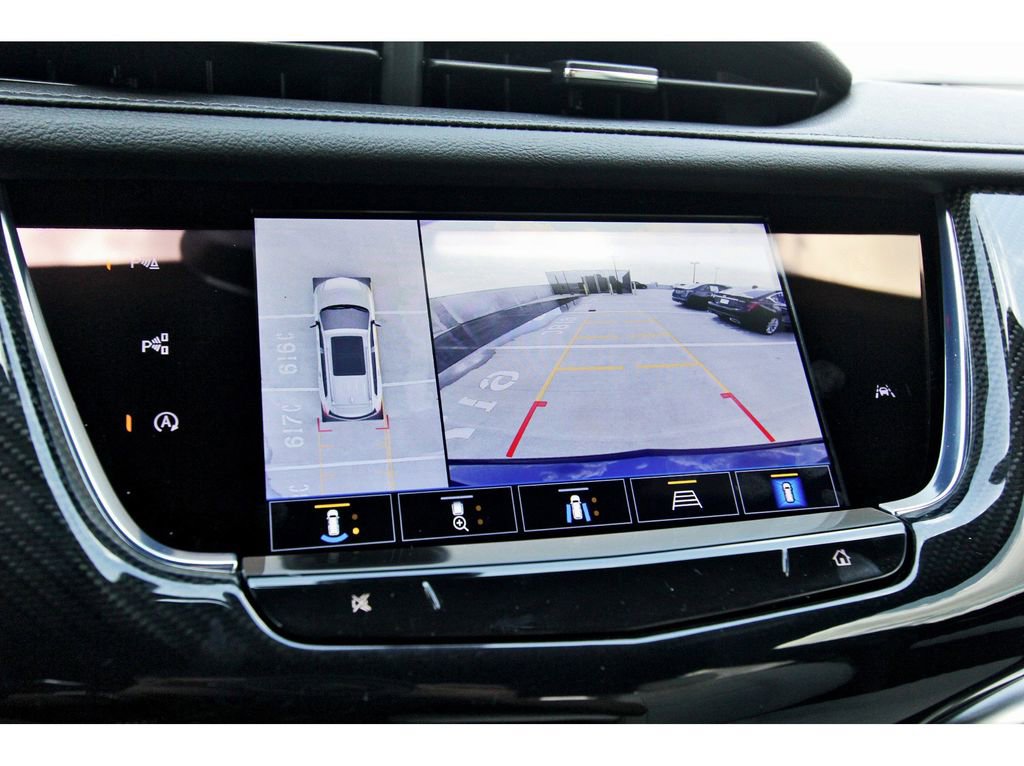 New 2025 Cadillac XT6 Sport w/ Technology Package image 18