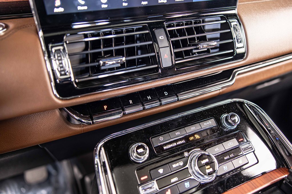Used 2024 Lincoln Navigator Reserve w/ Equipment Group 201A image 28