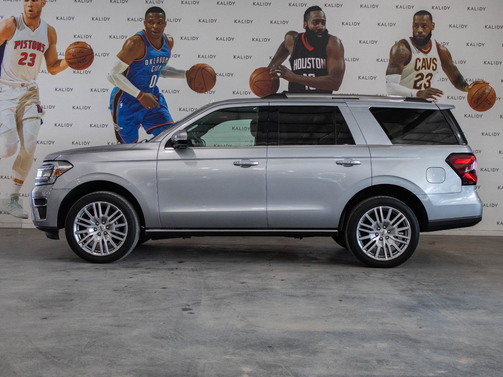 Used 2024 Ford Expedition Limited image 18