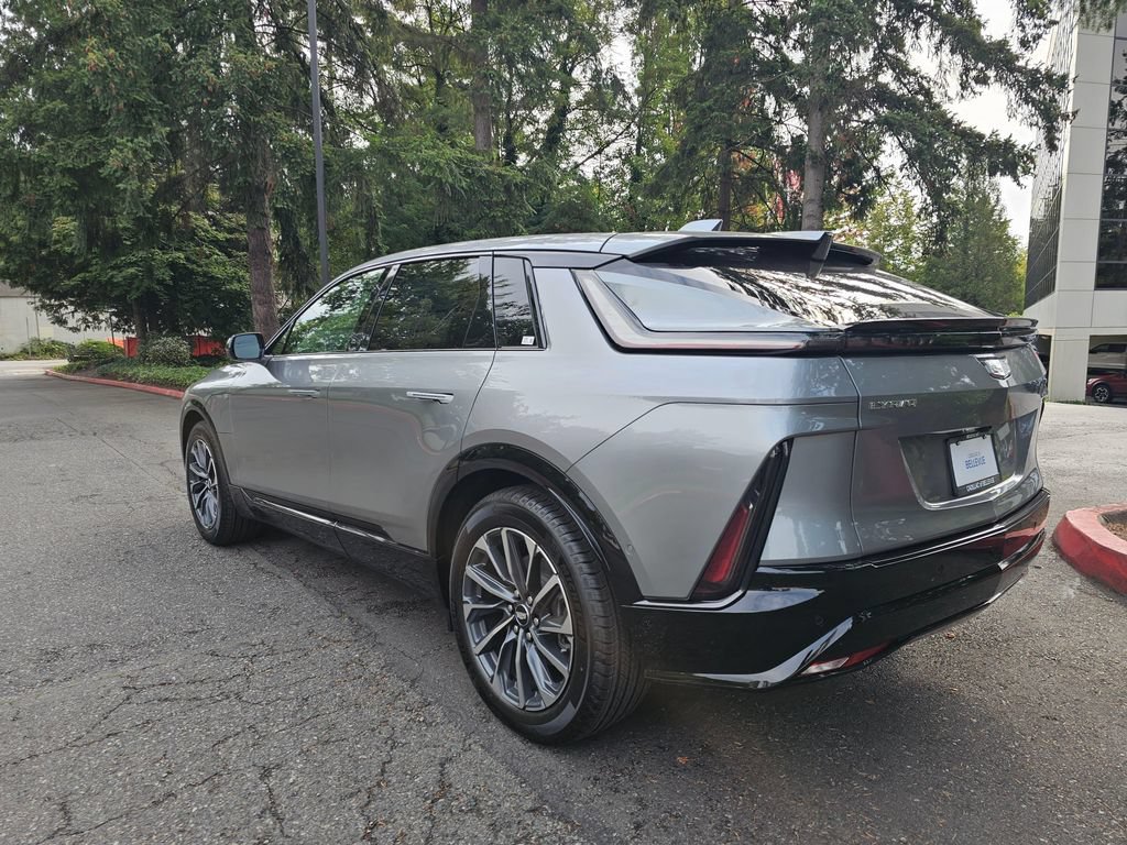 New 2027 Cadillac Lyriq Sport AWD/4WD image 4