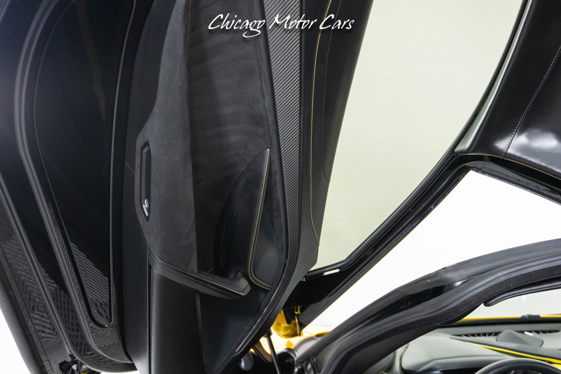 Used 2019 McLaren 720S image 13