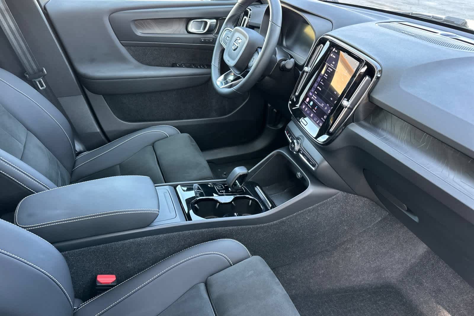Used 2023 Volvo C40 P8 Recharge Ultimate w/ Protection Package Premier AWD/4WD image 17