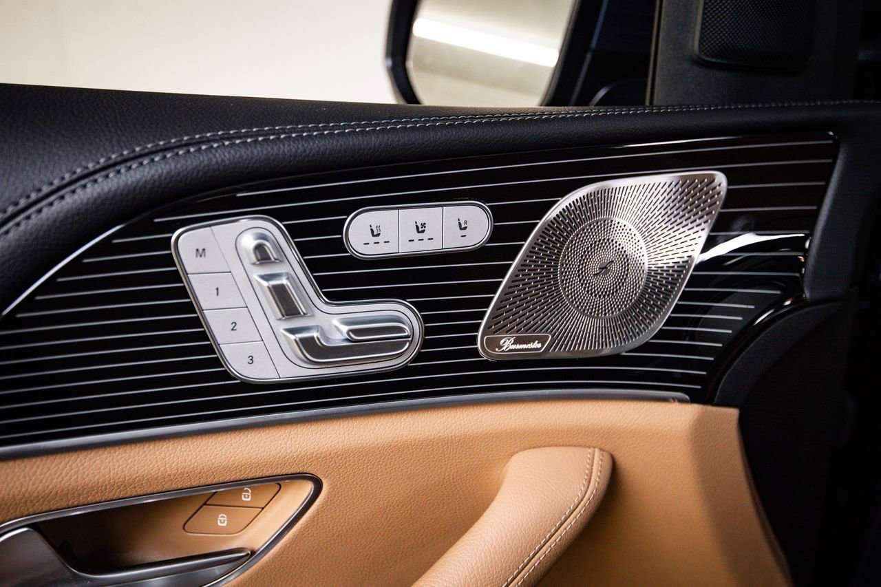 Used 2024 Mercedes-Benz GLS 580 4MATIC image 21