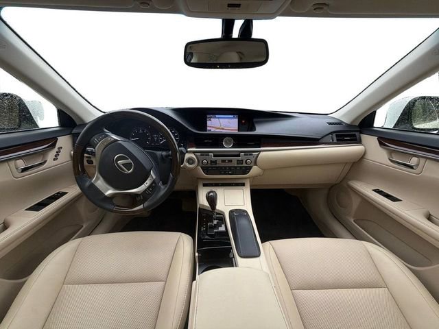 Used 2015 Lexus ES 350 w/ Premium Package image 12