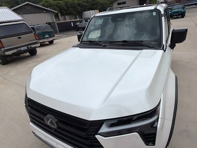 Used 2024 Lexus GX 550 AWD/4WD image 27