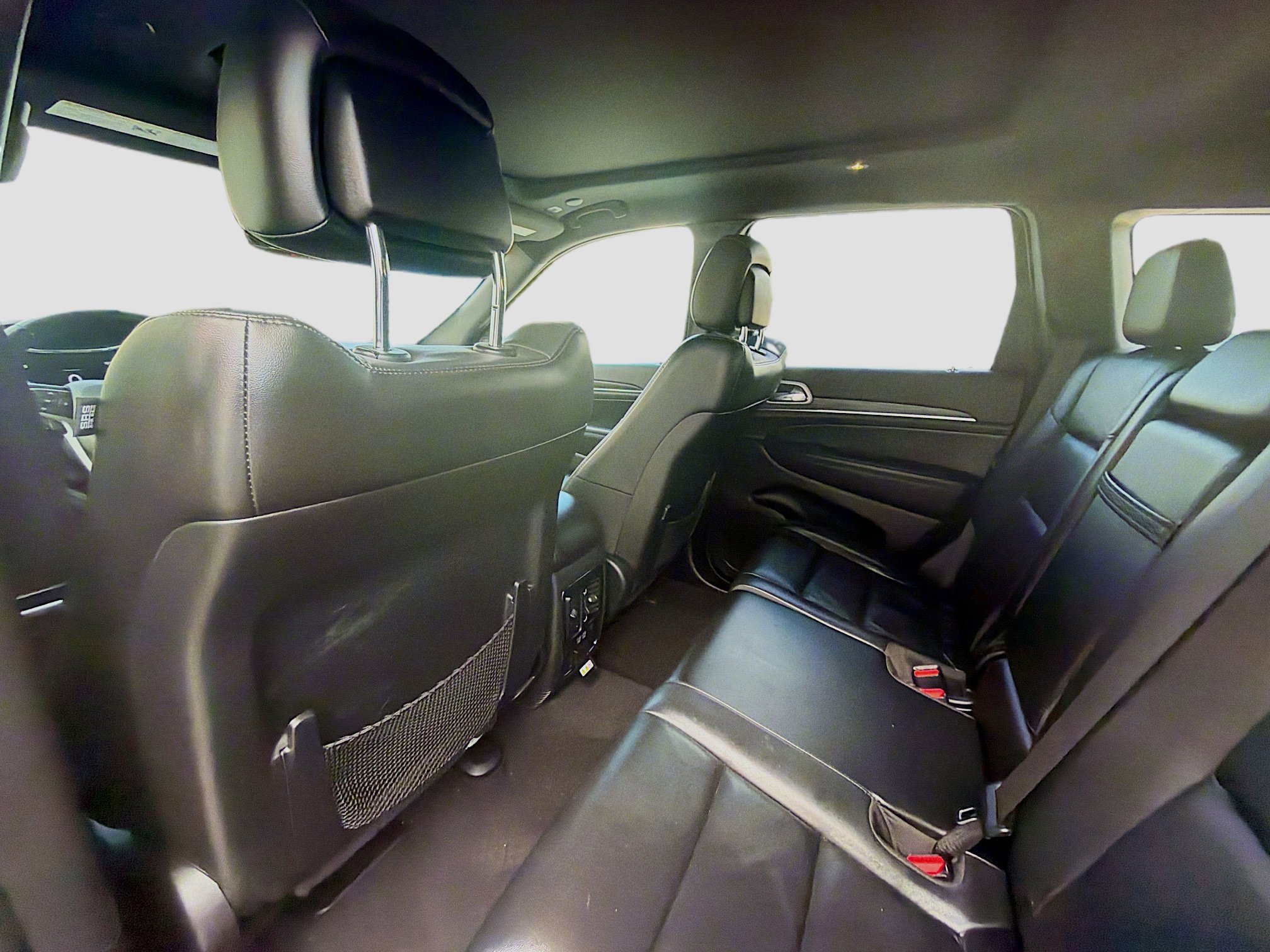 Used 2021 Jeep Grand Cherokee Limited w/ Sun & Sound Group RWD image 25