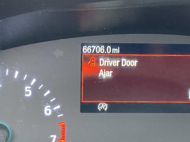 Used 2022 Ford Escape SE image 31