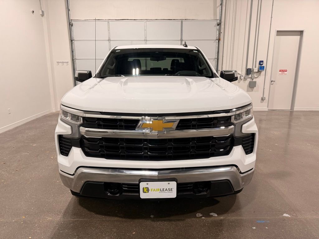 Used 2025 Chevrolet Silverado 1500 LT AWD/4WD image 2