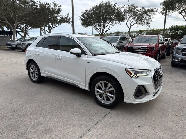 Used 2021 Audi Q3 2.0T Premium Plus w/ Premium Plus Package image 8