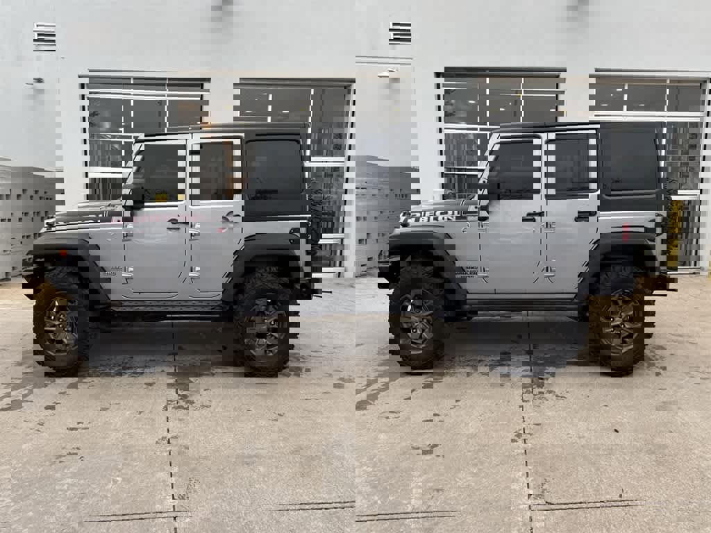 Used 2017 Jeep Wrangler Unlimited Rubicon image 3