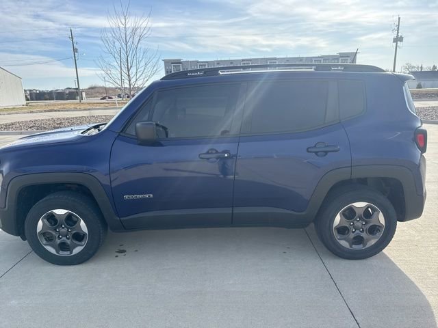 Used 2017 Jeep Renegade Sport w/ Power & Air Group image 8
