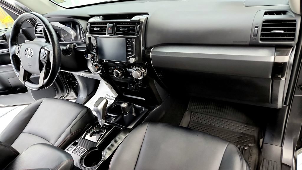 Certified 2023 Toyota 4Runner TRD Off-Road Premium w/ Moonroof Package AWD/4WD image 15