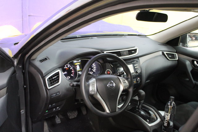 Used 2015 Nissan Rogue SV AWD/4WD image 14