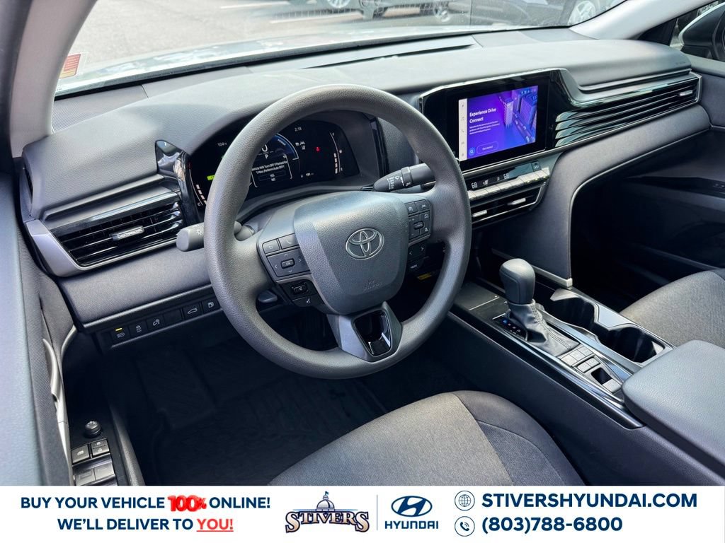 Used 2025 Toyota Camry LE FWD image 17