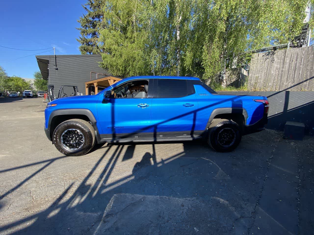 Used 2026 Chevrolet Silverado EV Trail Boss AWD/4WD image 3