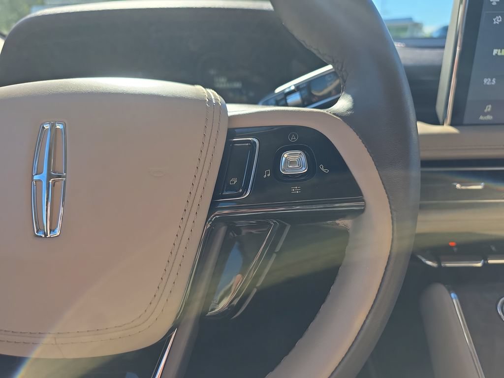 Used 2024 Lincoln Aviator Reserve w/ Jet Package AWD/4WD image 29