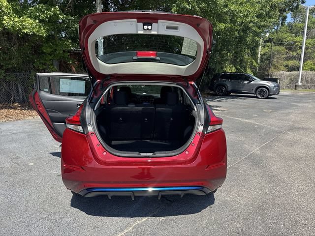 Used 2018 Nissan Leaf SV w/ SV Technology Package FWD image 12