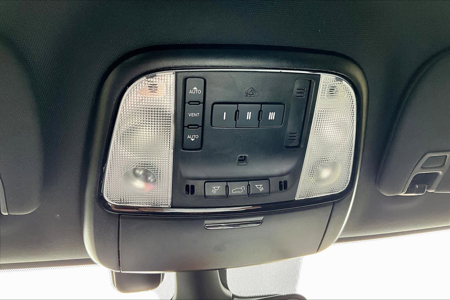 Used 2021 Dodge Durango GT AWD/4WD image 30