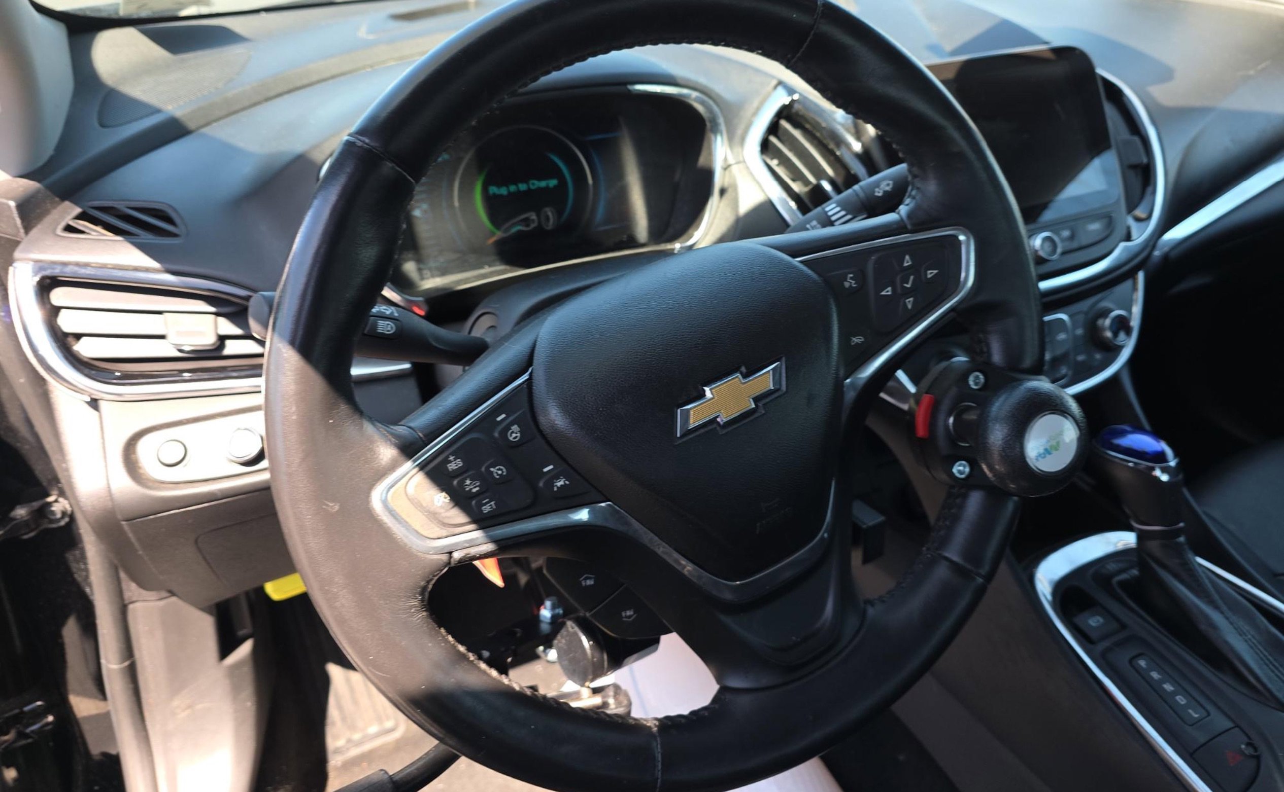 Used 2016 Chevrolet Volt Premier w/ Driver Confidence Package FWD image 6