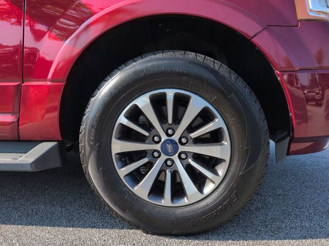 Used 2016 Ford Expedition EL XLT w/ Equipment Group 202A RWD image 12