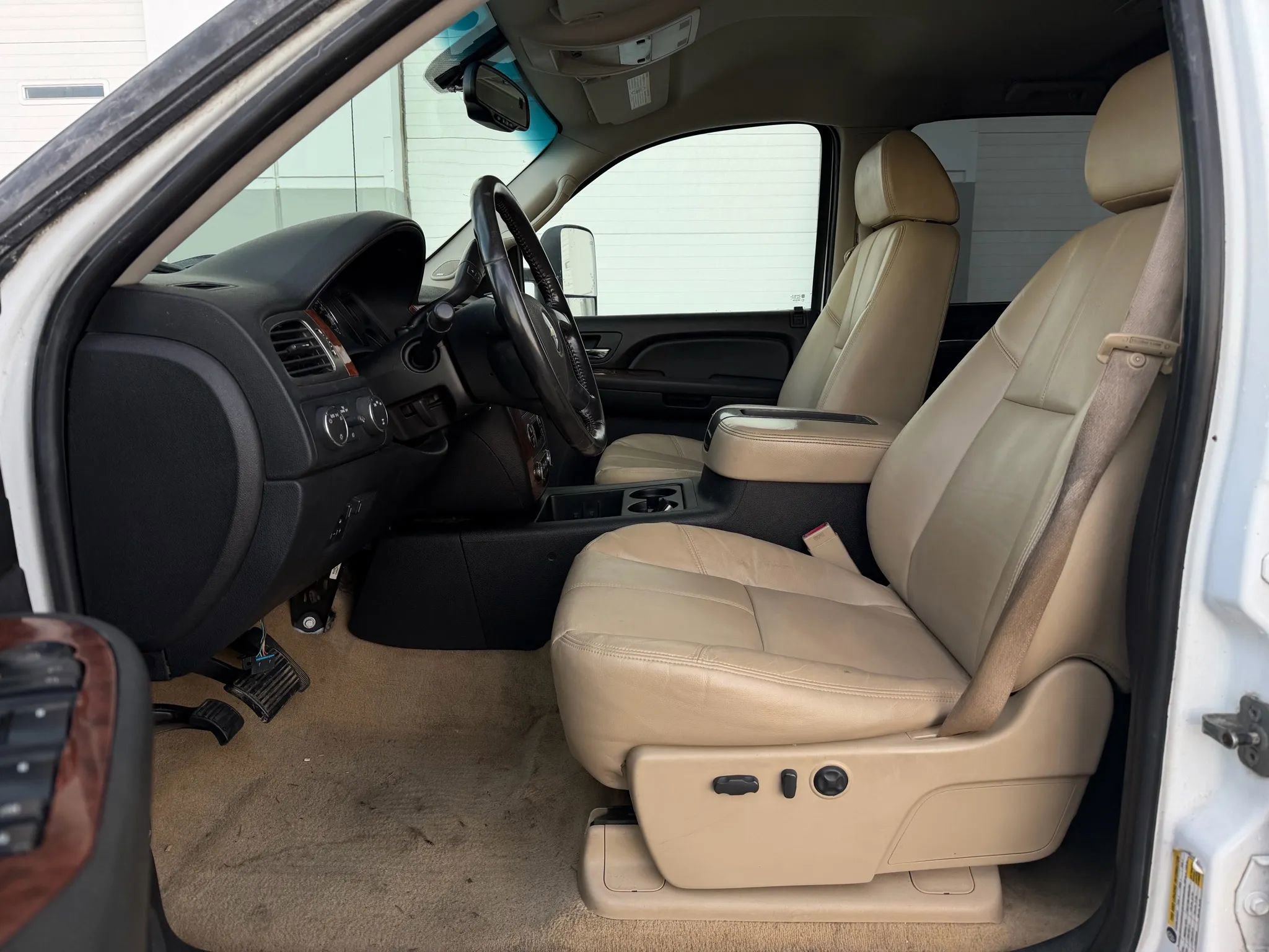 Used 2007 Chevrolet Silverado 2500 LTZ w/ Safety Package image 9