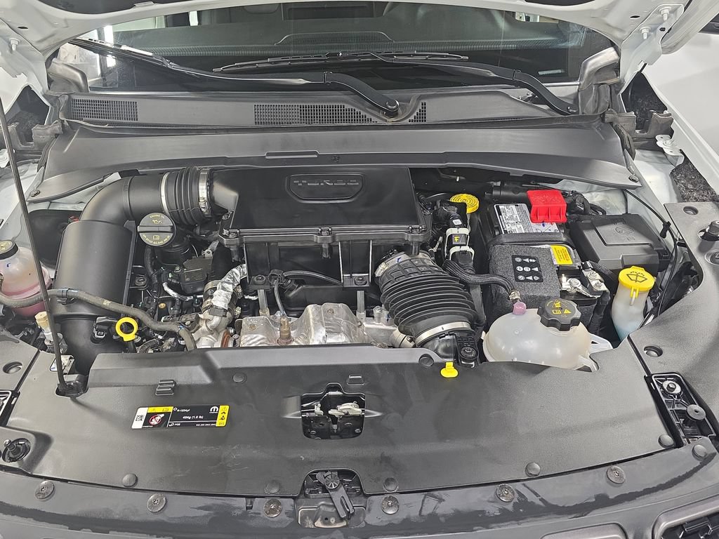 Used 2025 Jeep Compass Trailhawk AWD/4WD image 28