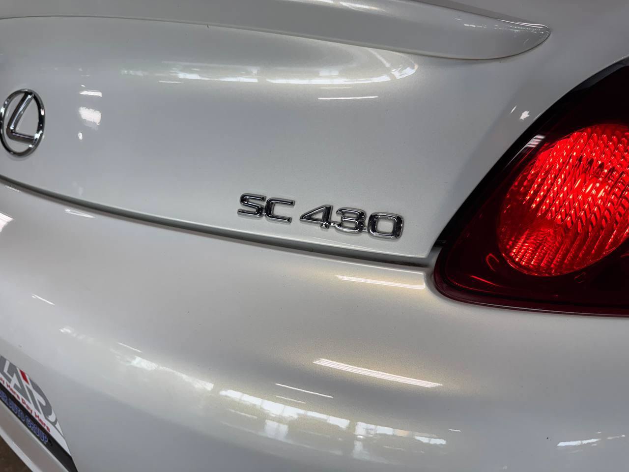 Used 2004 Lexus SC 430 Convertible RWD image 38