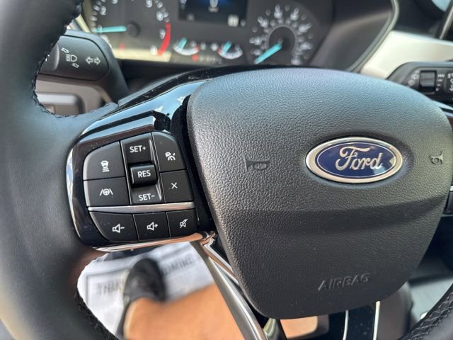 Used 2022 Ford Escape SE w/ SE Sport Appearance Package image 13