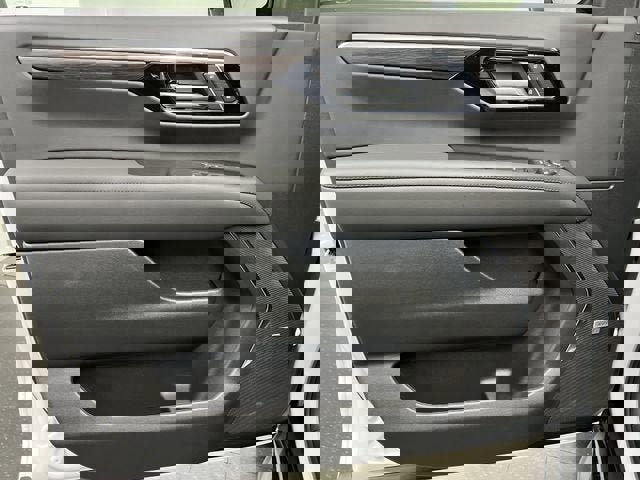 New 2026 Chevrolet Suburban LT w/ Comfort Package image 22