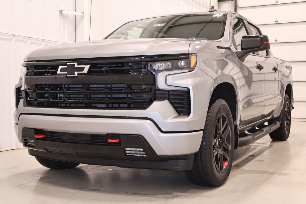 Used 2023 Chevrolet Silverado 1500 RST w/ Redline Edition AWD/4WD image 6