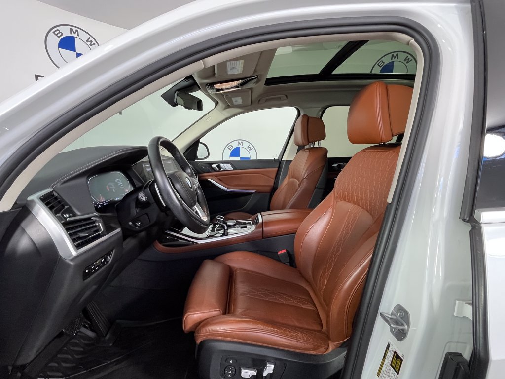 Used 2021 BMW X7 xDrive40i w/ Luxury Seating Package AWD/4WD image 21