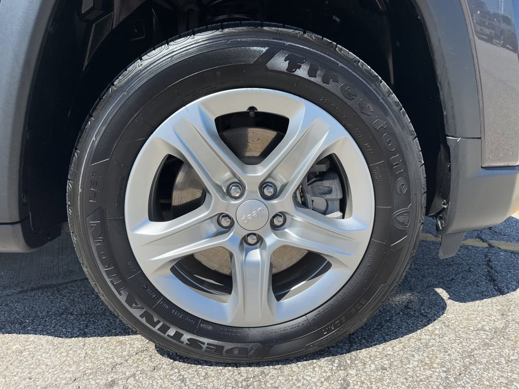 Used 2023 Jeep Compass Latitude w/ Convenience Group image 42