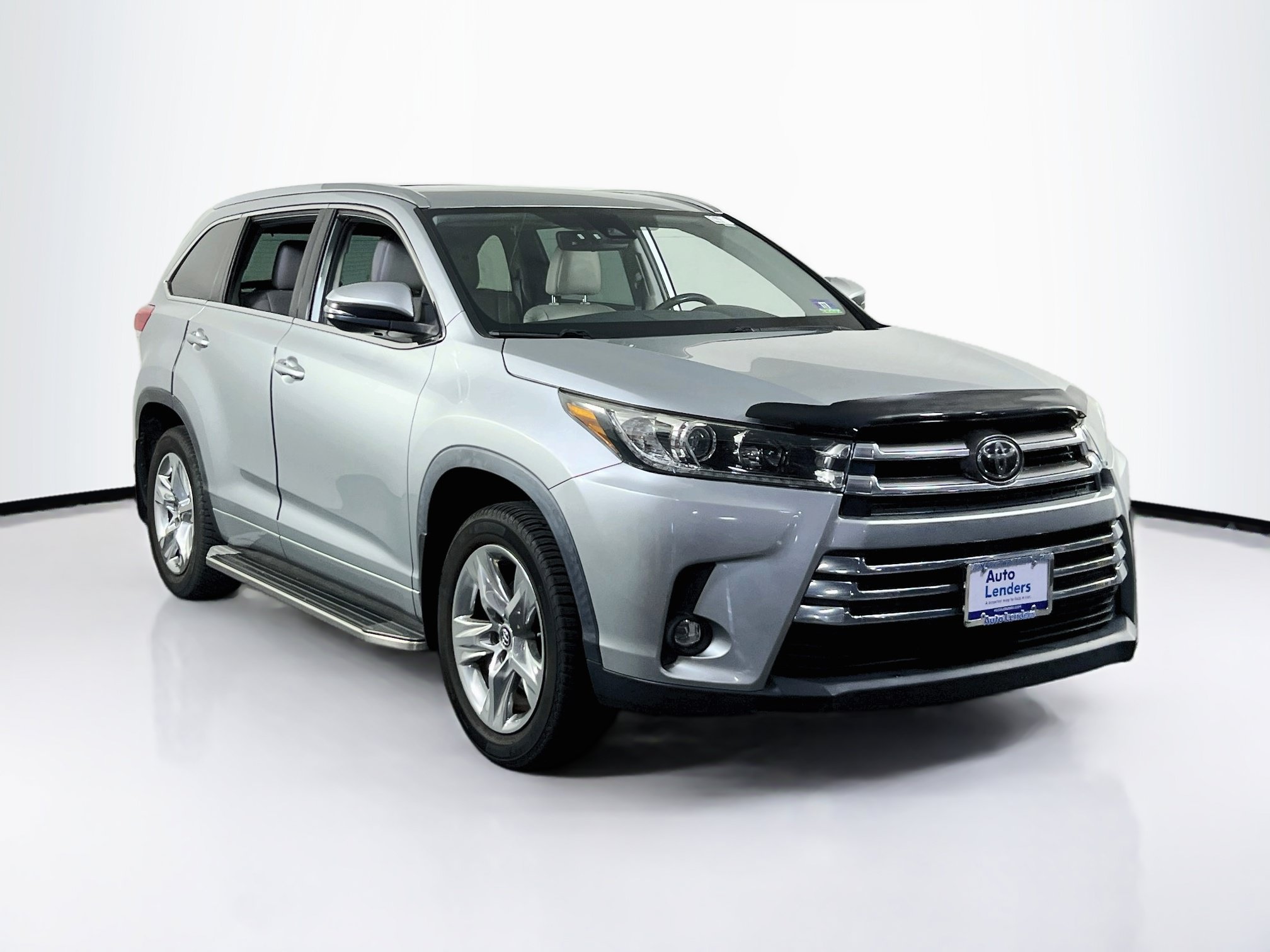 Used 2019 Toyota Highlander Limited AWD/4WD image 3