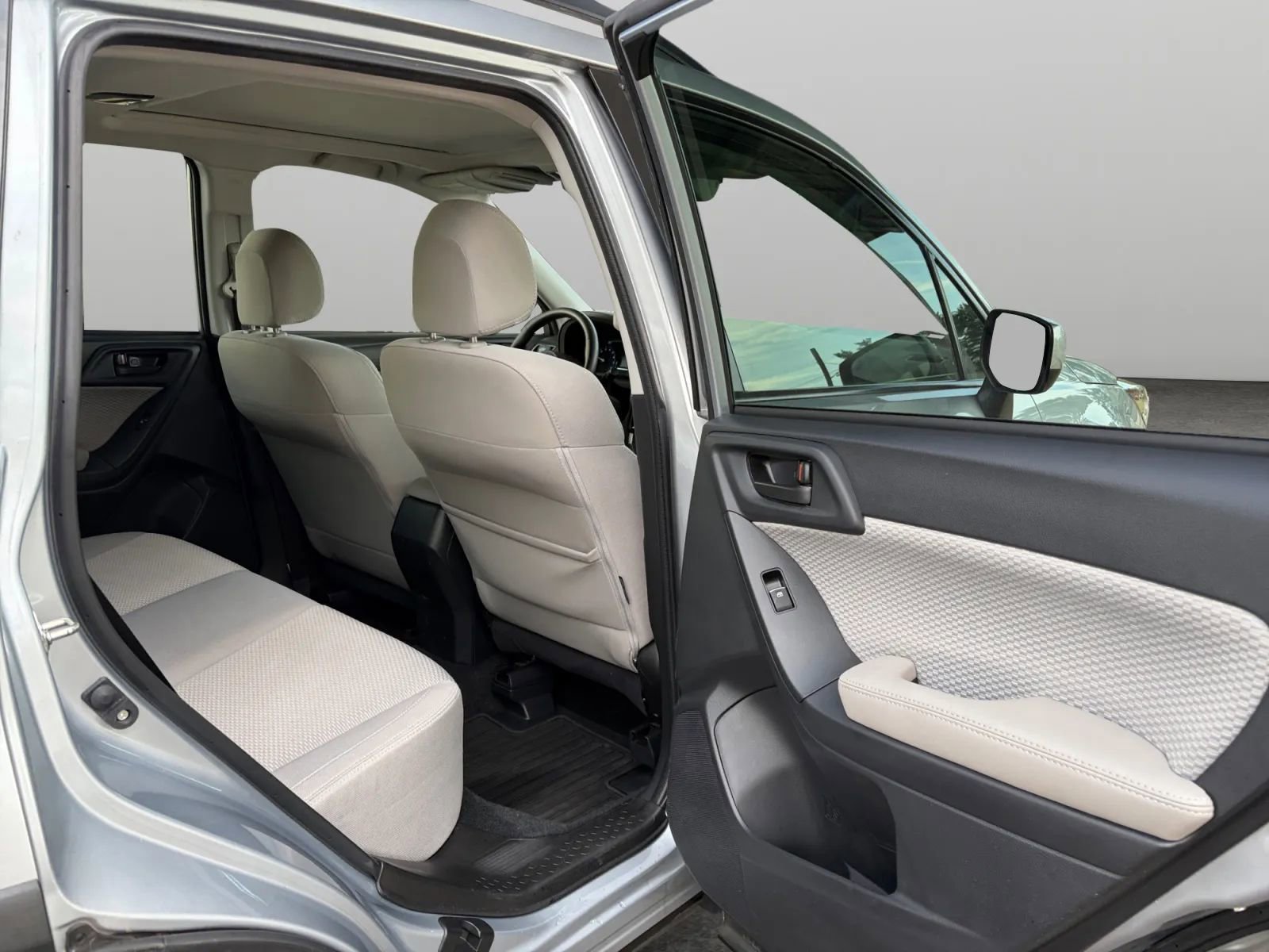 Used 2018 Subaru Forester 2.5i Premium AWD/4WD image 15