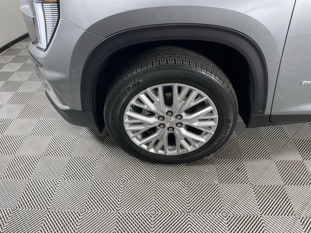 Used 2024 GMC Acadia Elevation image 32