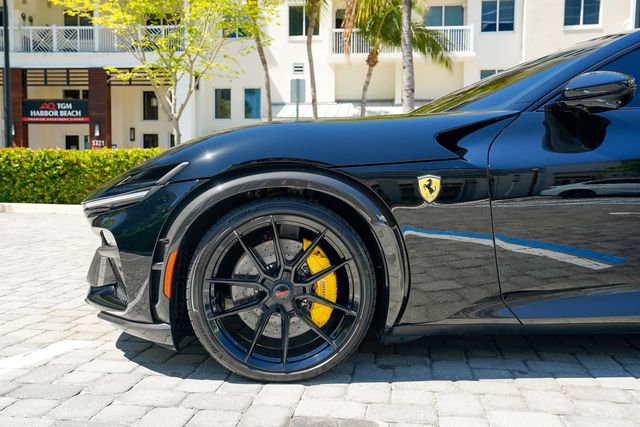 Used 2024 Ferrari Purosangue AWD/4WD image 13